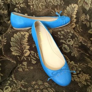 Fendi Blue Flats w/ bow & stitching on toe Sz 39